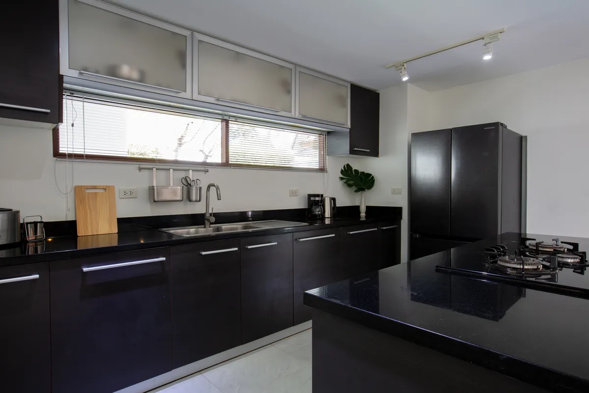 Haamaithai villa Kitchen